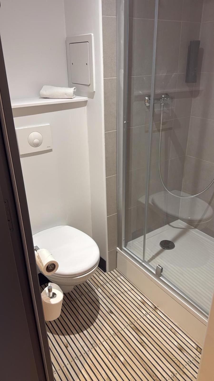 B&B Hotel Cergy Pierrelaye Eksteriør billede
