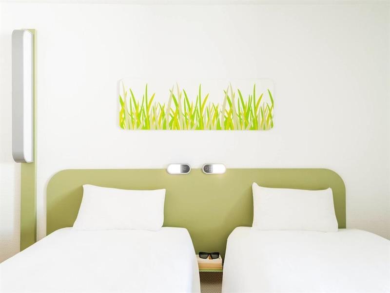 B&B Hotel Cergy Pierrelaye Eksteriør billede