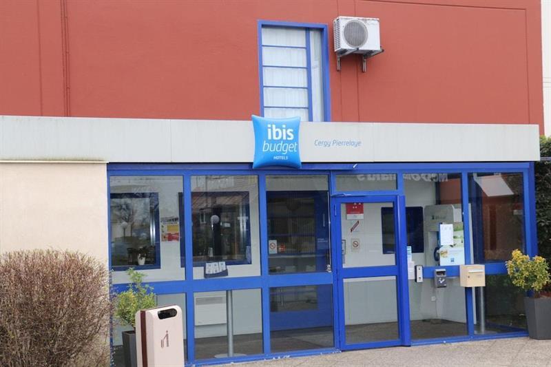 B&B Hotel Cergy Pierrelaye Eksteriør billede
